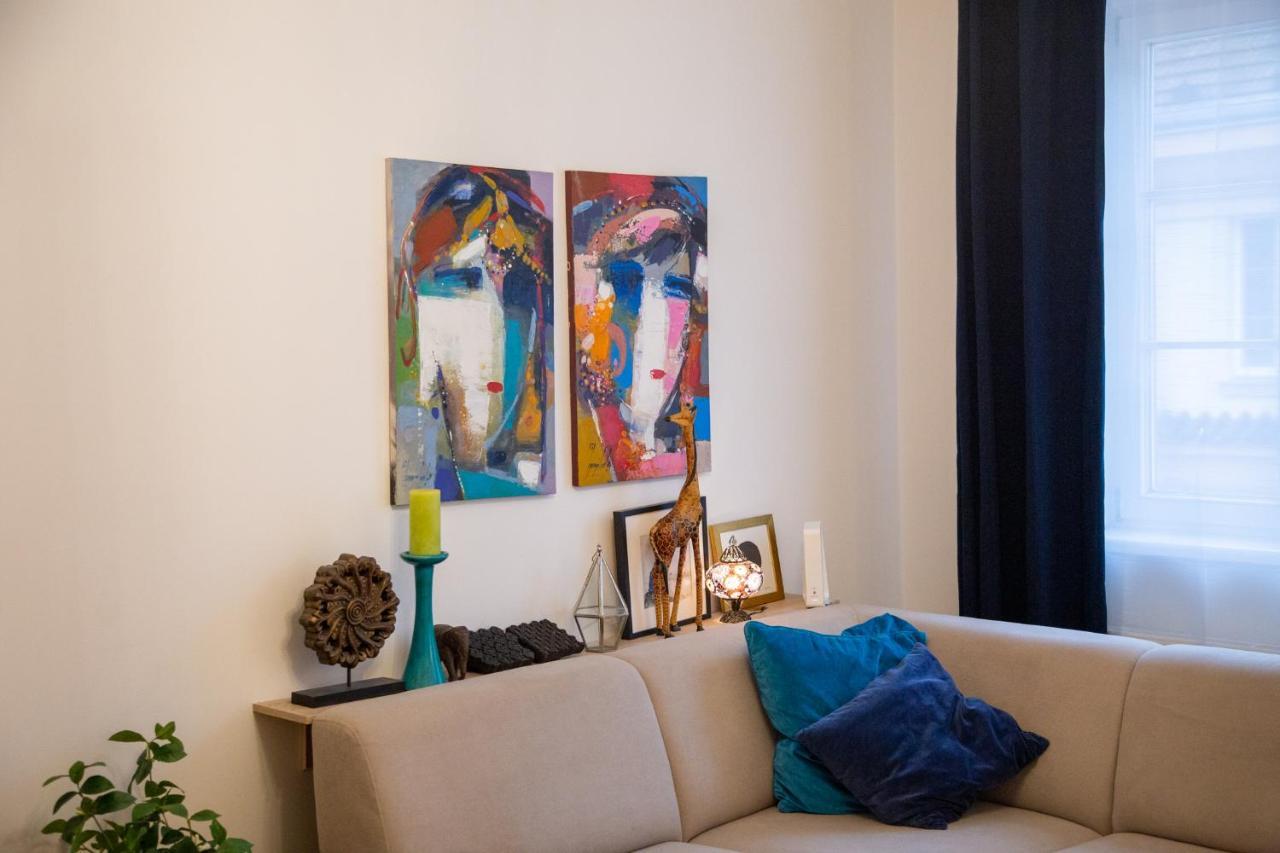 Velky 3-Izbovy Apartman Bratislava-Stare Mesto Ngoại thất bức ảnh
