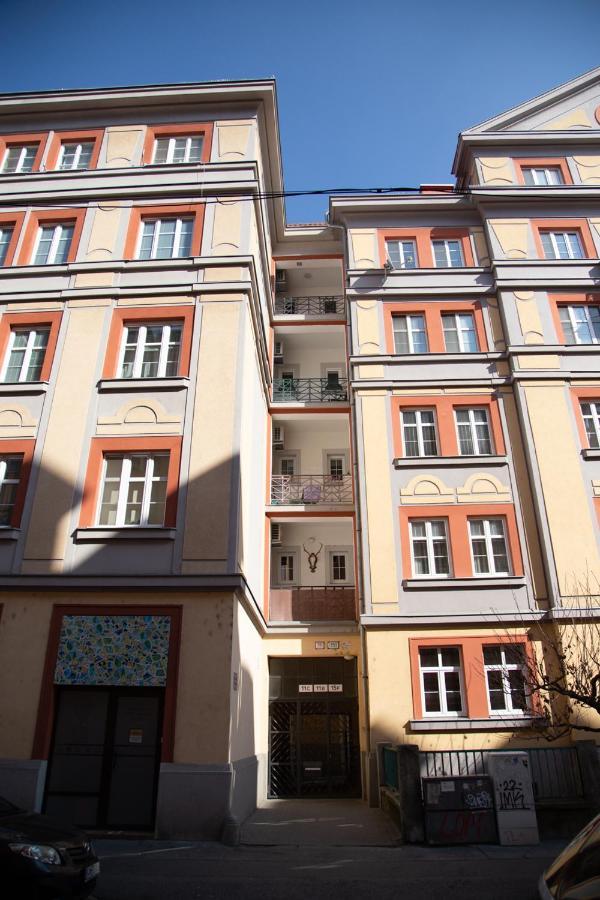 Velky 3-Izbovy Apartman Bratislava-Stare Mesto Ngoại thất bức ảnh