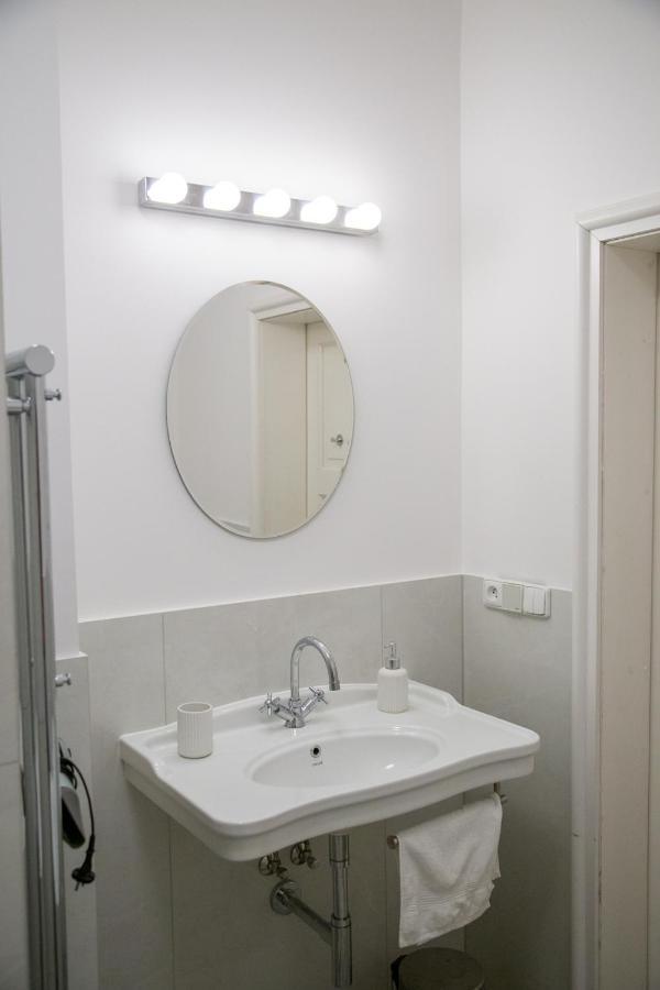 Velky 3-Izbovy Apartman Bratislava-Stare Mesto Ngoại thất bức ảnh